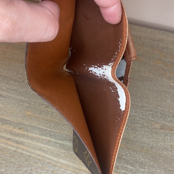 Louis Vuitton Bifold wallet - Picture 13 of 15